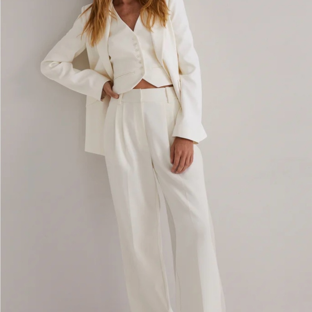 Favorite Daughter White Trousers with High-Waisted Wide-Leg Design